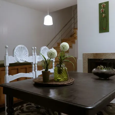 Holiday home Casa Da Avo Zirinha *