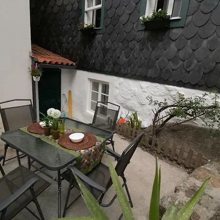 Holiday home Casa Da Avo Zirinha
